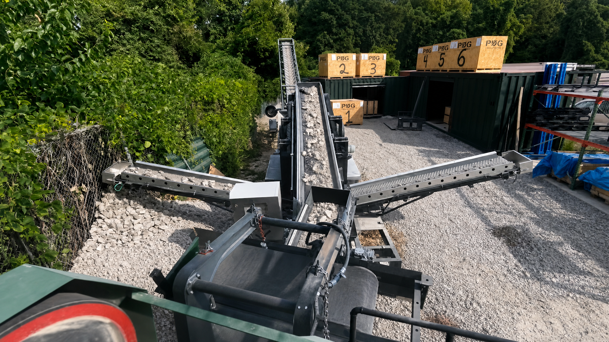 View of Senya 5 rock crusher at work with high output